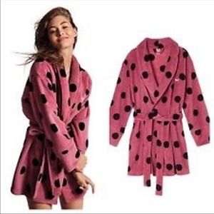 VS PINK ROBE LARGE
